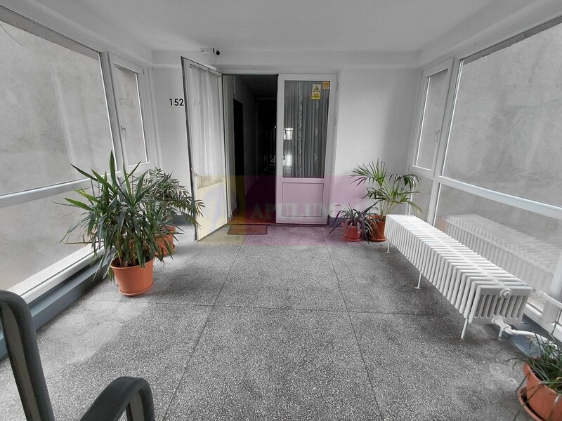 Titan Metrou M1-statia Titan si parc IOR, cu 3 lifturi